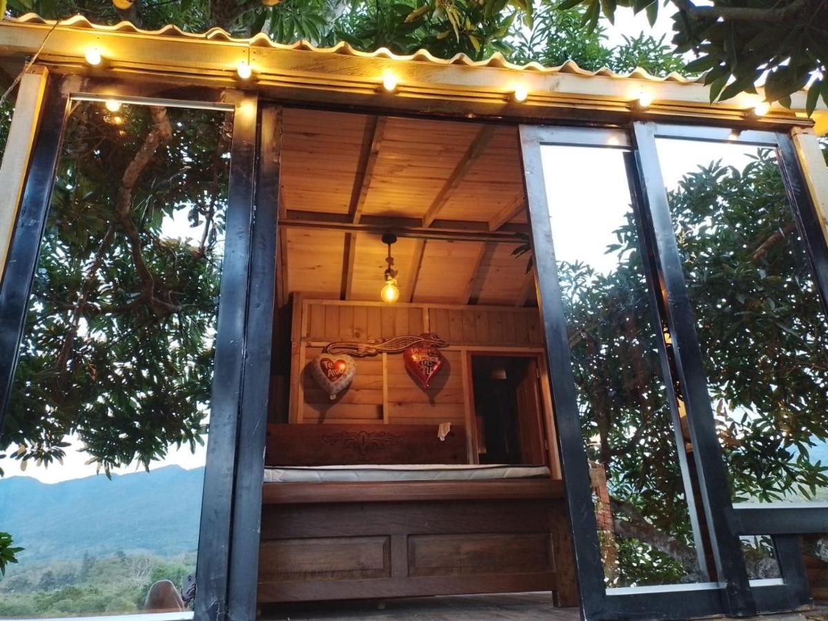 La Casita Del Arbol Guaduas Cundi. Hotell Exteriör bild